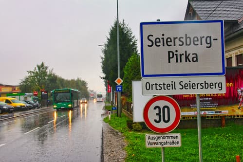 Graz avec totem ville à 30 3