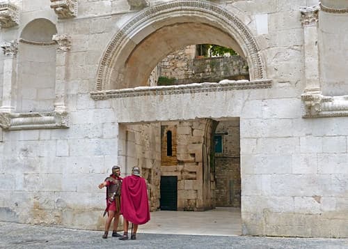 La porte de Split