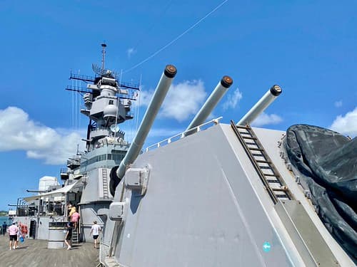 Guns, Battleship USS Missouri Memorial, Pearl Harbor, Honolulu, HI