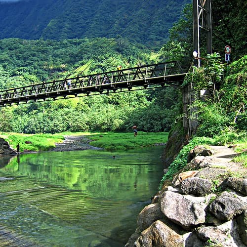 Tahiti, Pont sur la Vaitūòru