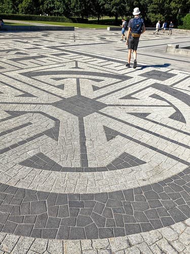 LE LABYRINTHE