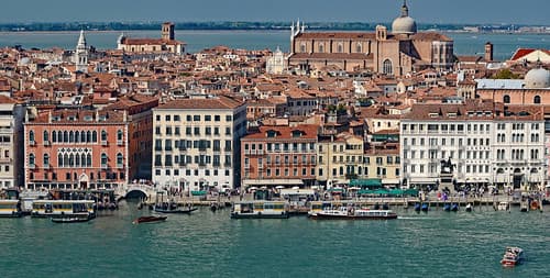 Venise c'est là où tu es heureux