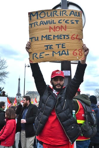 8ème grande manifestation pour la défense des retraites