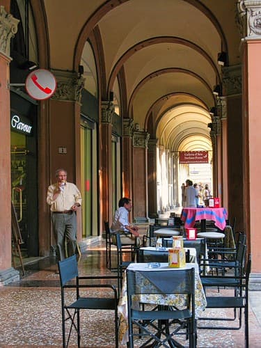 Bologne, 40 km d'arcades 1 (1 sur 64)