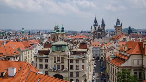 Panorama du Clementinum vers la vieille ville / Panorama od Klementinum směrem ke starému městu