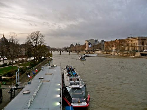 Paris - le 29 decembre 2011