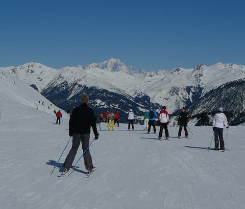 Mont Blanc - A busy day on Creux, Courchevel