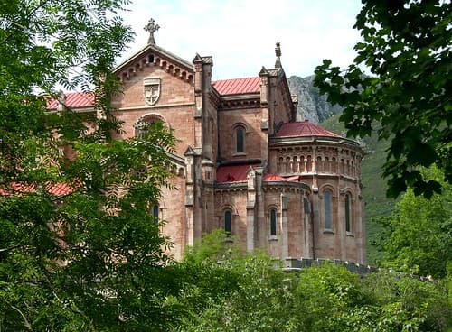 3732-Covadonga (Asturias)