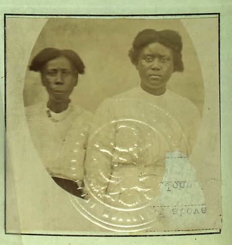 Lucy and Cora Smith 1919