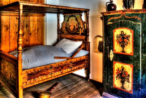 Augsburg Fuggerei Schlafkammer (Bedchamber)