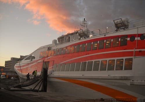 L'embarquement pour l'île des Pins