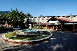 Hôtel Hotel Berjaya Mahe 3* — Seychelles