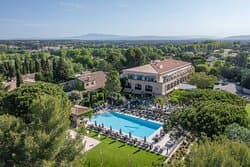 Hôtel HOSTELLERIE DU VALLON DE VALRUGUES SAINT REMY DE PROVENCE — France