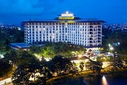 Hôtel KANDAWGYI PALACE HOTEL YANGON — Birmanie