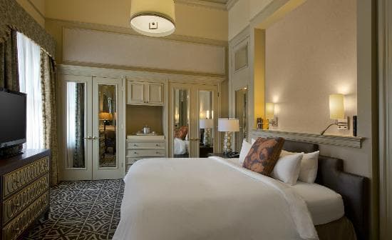 HOTEL ICON   HOUSTON – vue 3