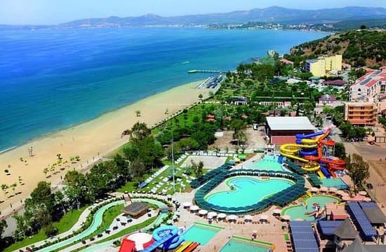 Hôtel Hotel Club Yali 3*