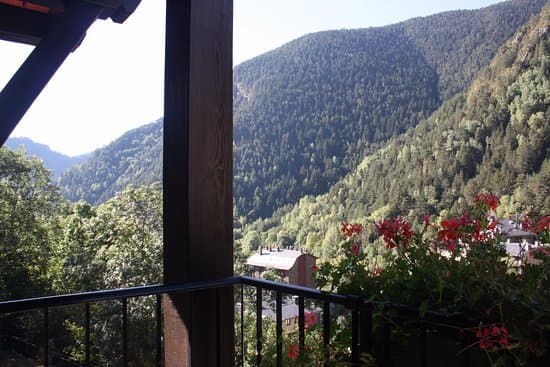HUSA XALET BESOLI HOTEL ARINSAL – vue 5