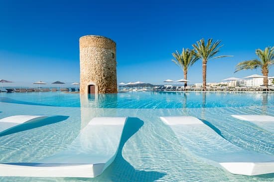 HOTEL APARTAMENTOS COMPLEJO LUX MAR – vue 3