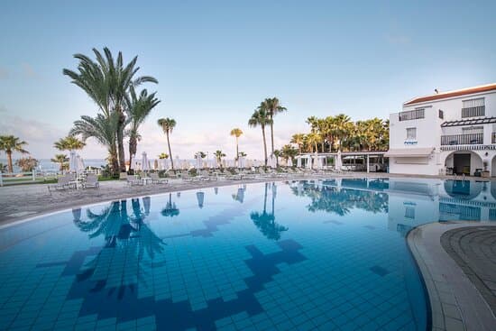 Hôtel CORAL BEACH HOTEL PAPHOS