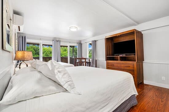 PARADISE BAY RESORT HOTEL CIRKEWWA – vue 3