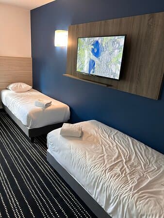 CAMPANILE HOTEL TOULOUSE CITE DE L'ESPACE – vue 3