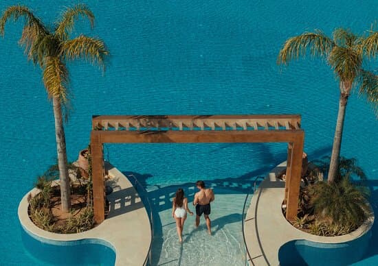 ELYSIUM BEACH RESORT PAPHOS – vue 3