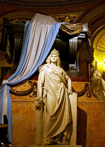 General José de San Martíns Tomb
