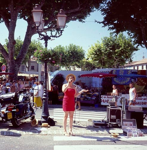 Singer at St Rémy de Provence