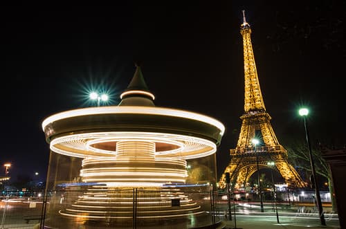 Carousel and Eiffel tower