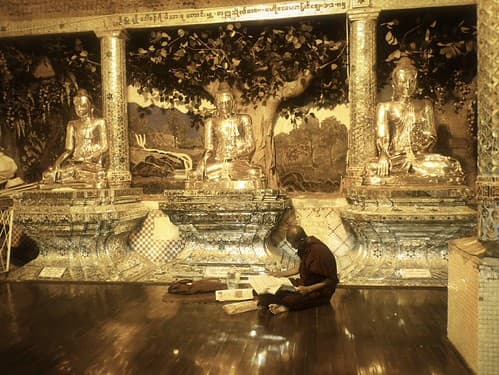 Myanmar Yangon Shwedagon