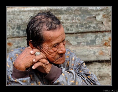 Le Vieil homme sur le Port de Sunda Kelapa- Sunda Kelapa Harbour- Jakarta- Java- Indonésie- Indonesia