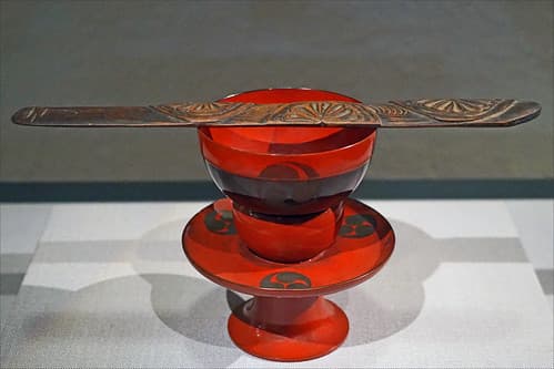 Objets de la culture des Aïnous (musée national de Tokyo, Japon)