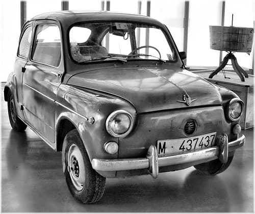 3210-Seat 600 en el MUNCYT de Coruña.