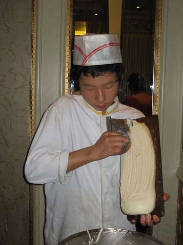 La découpe des pâtes