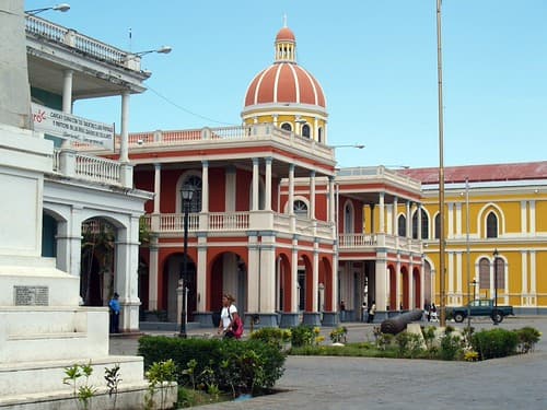 Town sqaure Granada Nicaragua