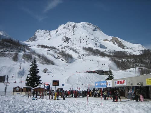 skiing at Gourette resort
