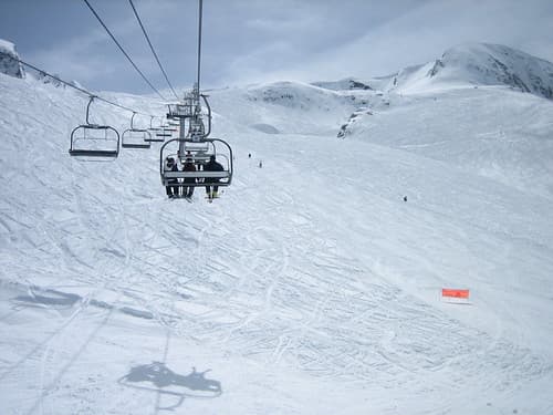 skiing at Gourette resort