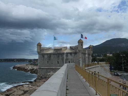 2012_0901_07_Menton