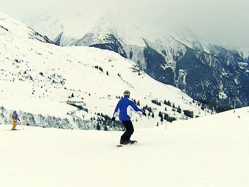 Snowboarding La Thuile, France
