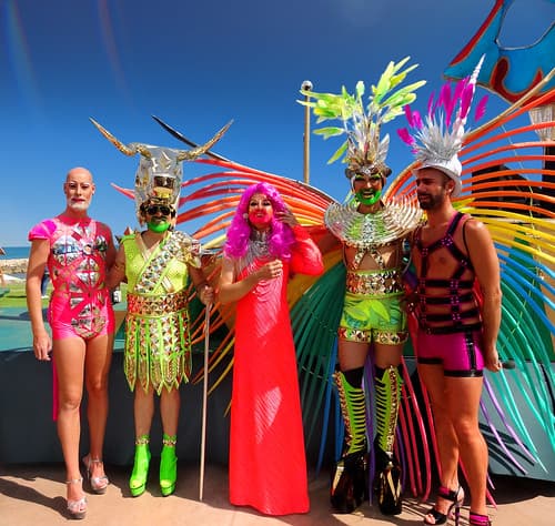 Candy_Sweet_Minotaurix_ConchiPink_Drag_Ybridex_Toony_Gay_Pride_Sitges_2014