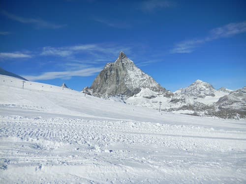 Apertura stagione Sciistica 2010/2011 a Cervinia