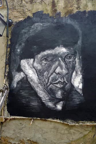 Vincent Van Gogh painted portrait P1050236