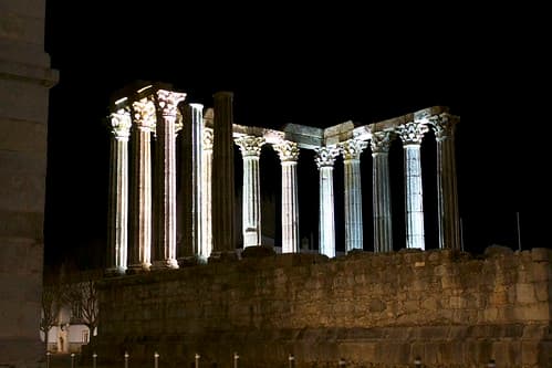 Evora