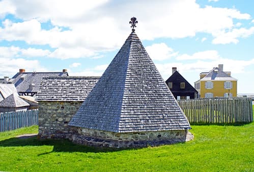 Louisbourg-07514 - Icehouse