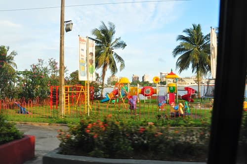 Pikaboo Land, Abidjan Plateau