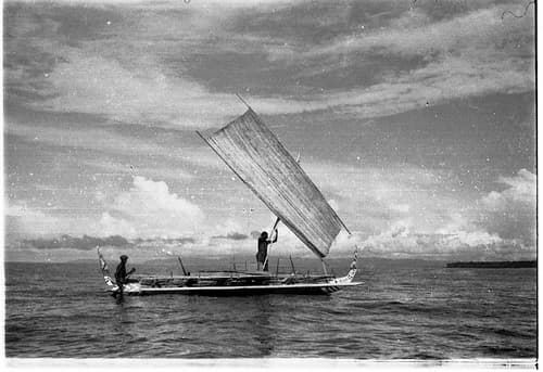 35mm negative by Oskar Speck depicting a boat with an oblong sail