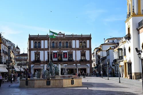 🇪🇸 🇪🇺 Fuente y plaza (Ronda, Andalucía, España, 14-6-2018)