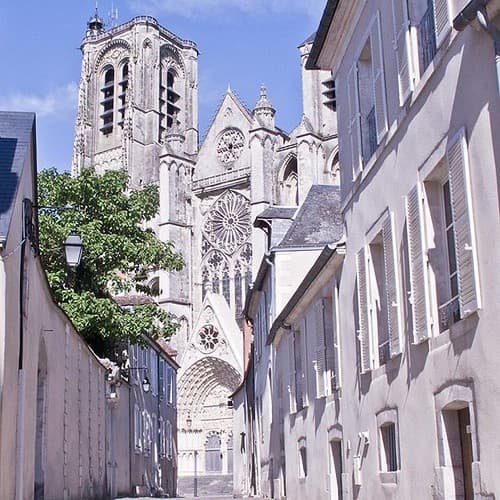 The cathedral, the one, the only, Bourges || If there's one cathedral to visit in France I would say visit this one. It's one if 38 Unesco world heritage in France. I know It's being a bit chauvinistic to say that because Chartres, Amiens or Reims' are be