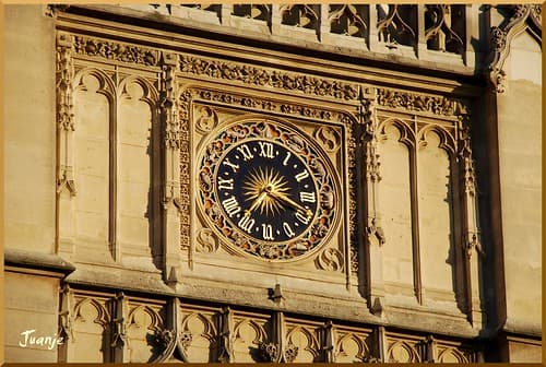 🇫🇷 🇪🇺 Reloj de la iglesia de St. Germain l'Auxerrois (París, Francia, 2-10-2009)