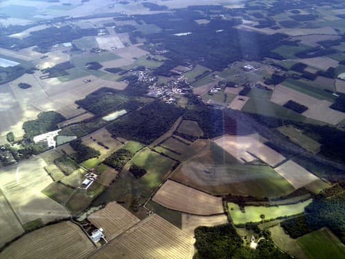 Circling near Montargis